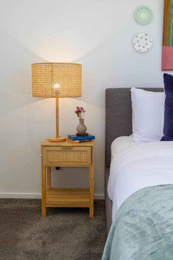 Modern Townhouse Cashel Street 2 Bed 2 Bath Apartment Christchurch Exterior photo